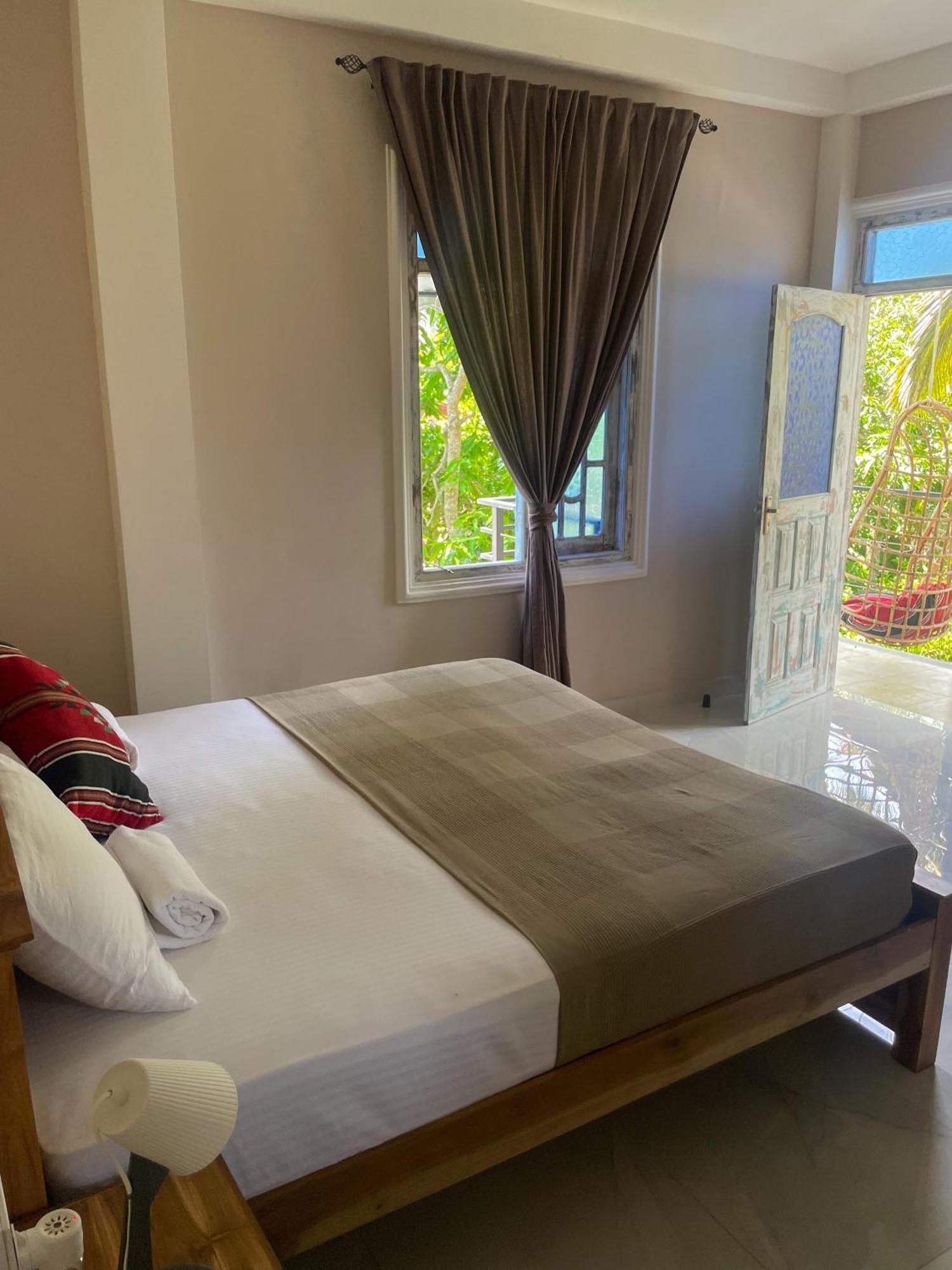Habibi Hostel & Restaurant Unawatuna Luaran gambar