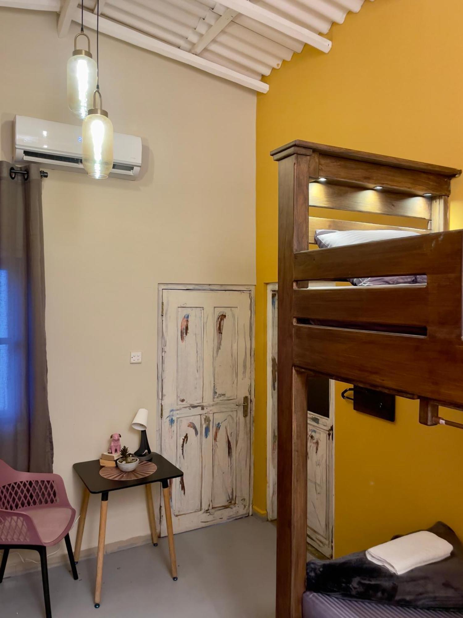 Habibi Hostel & Restaurant Unawatuna Luaran gambar